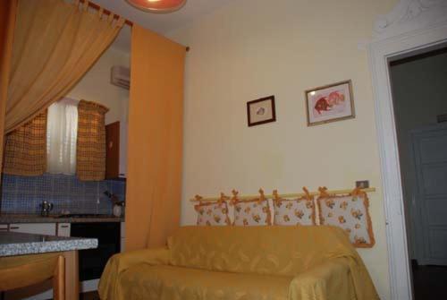 Apartment Terrauzza Sul Mare Di Renata Emmolo *