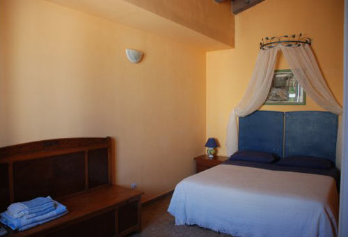 Terrauzza Sul Mare Di Renata Emmolo